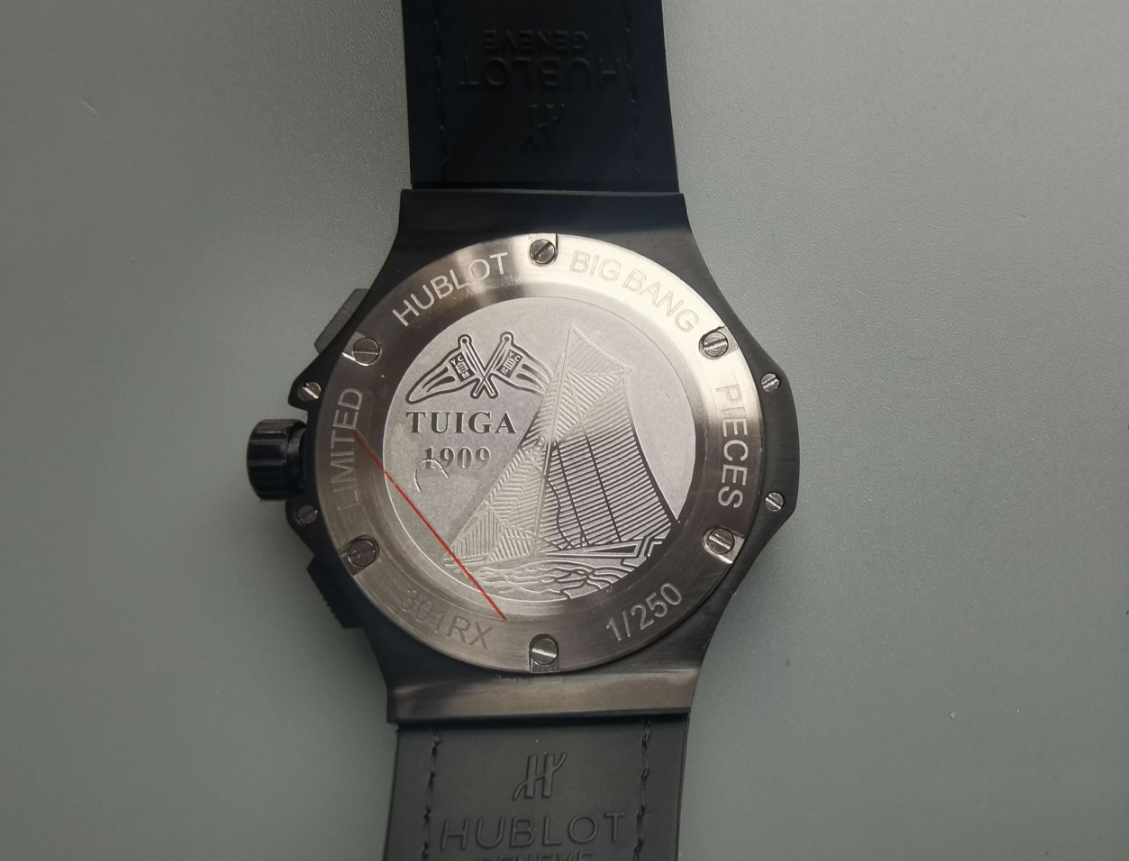 Hublot 44mm 301.QX.1740.GR Men Quartz 44 MM - view 4