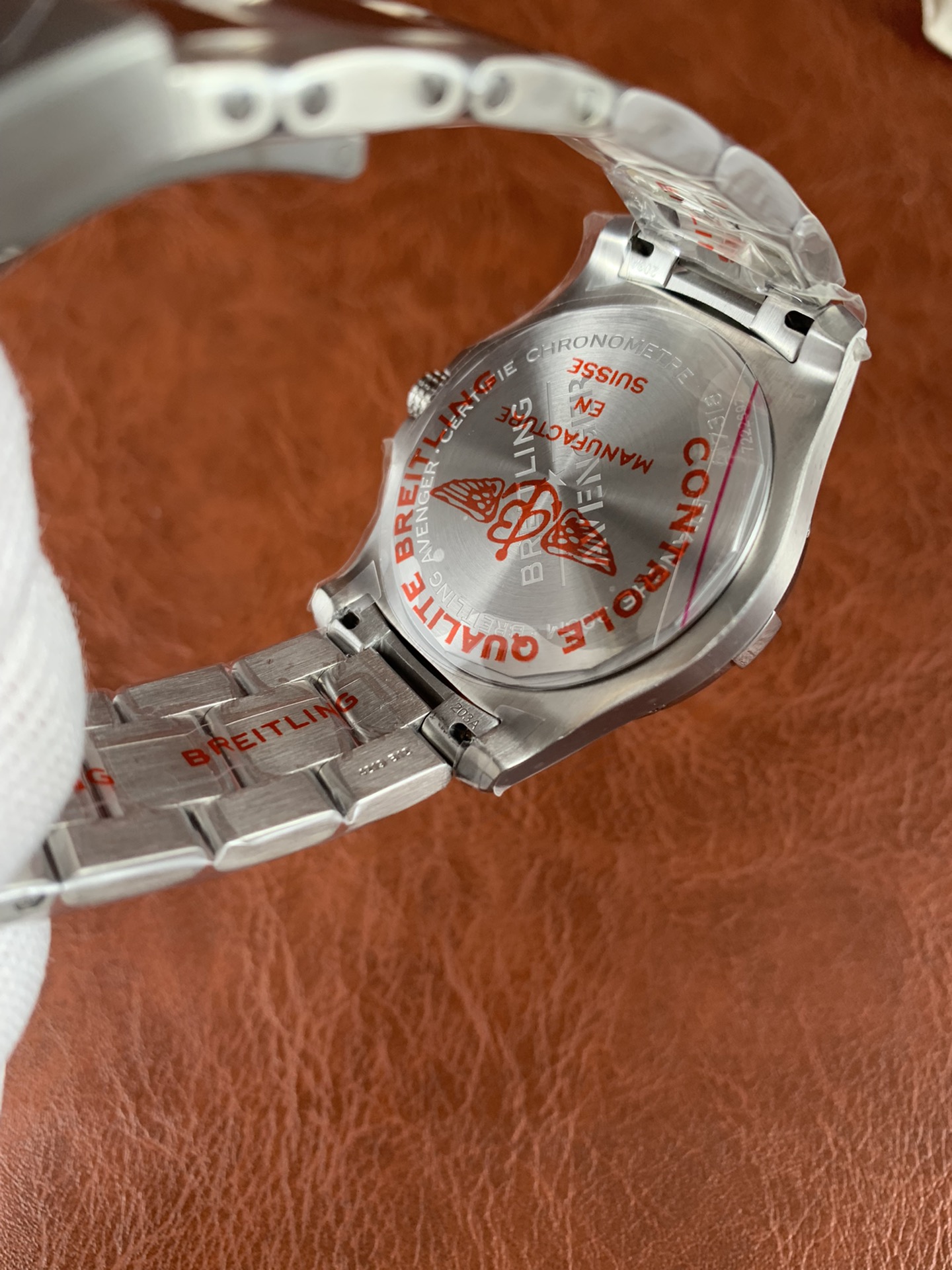 Breitling Avenger Automatic GMT 43 A32397101B1A1 - gallery
