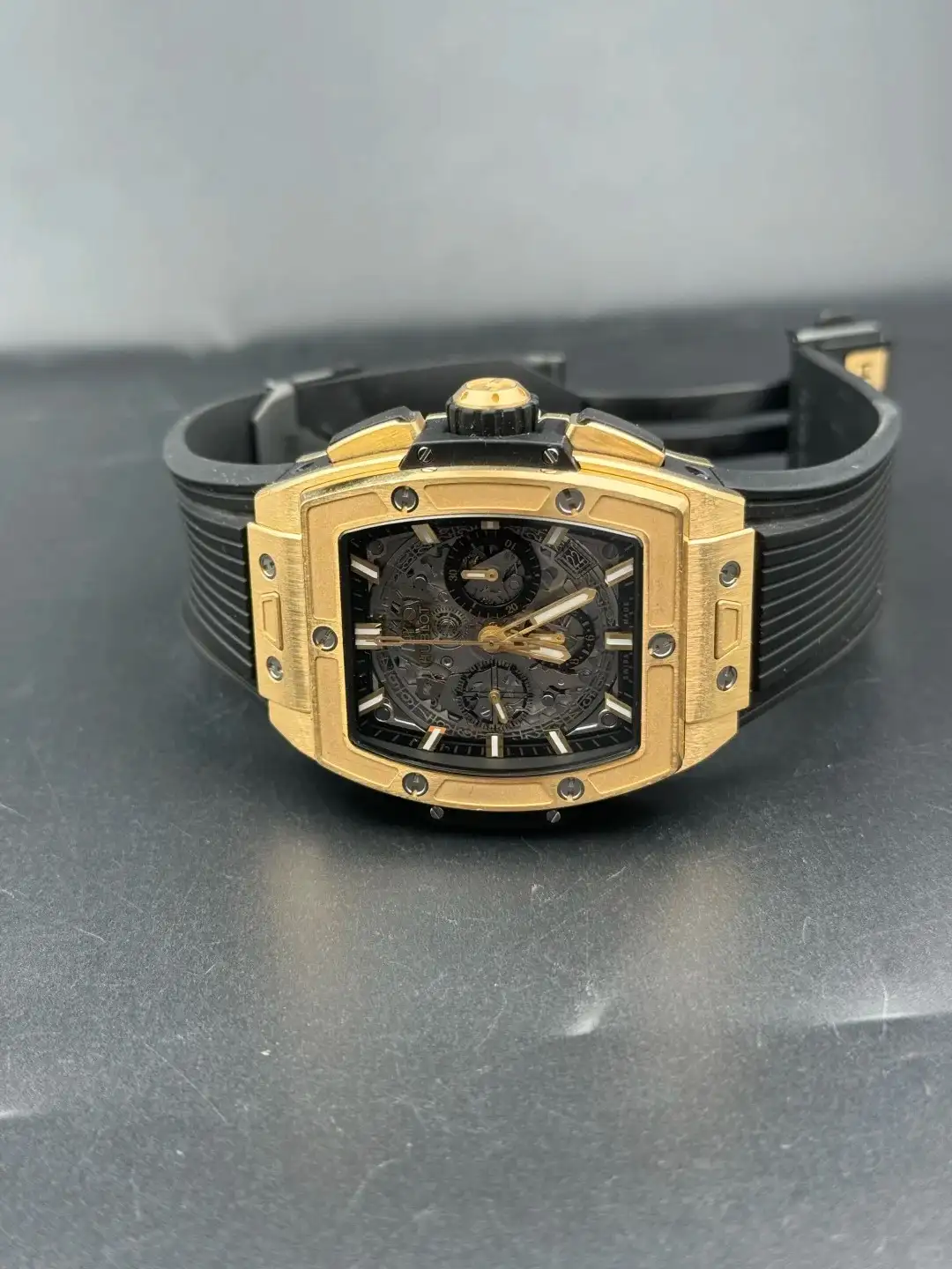 Hublot Spirit Of Big Bang Men Automatic Rubber Watch 642.VX.0130.RX - gallery