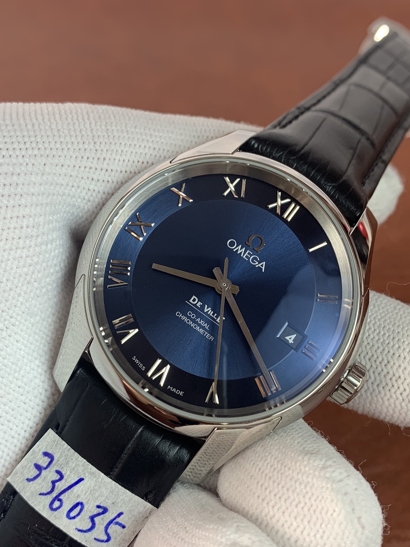 Omega De Ville Hour Vision Co-axial Master Chronometer 41mm 433.13.41.21.03.001 - gallery