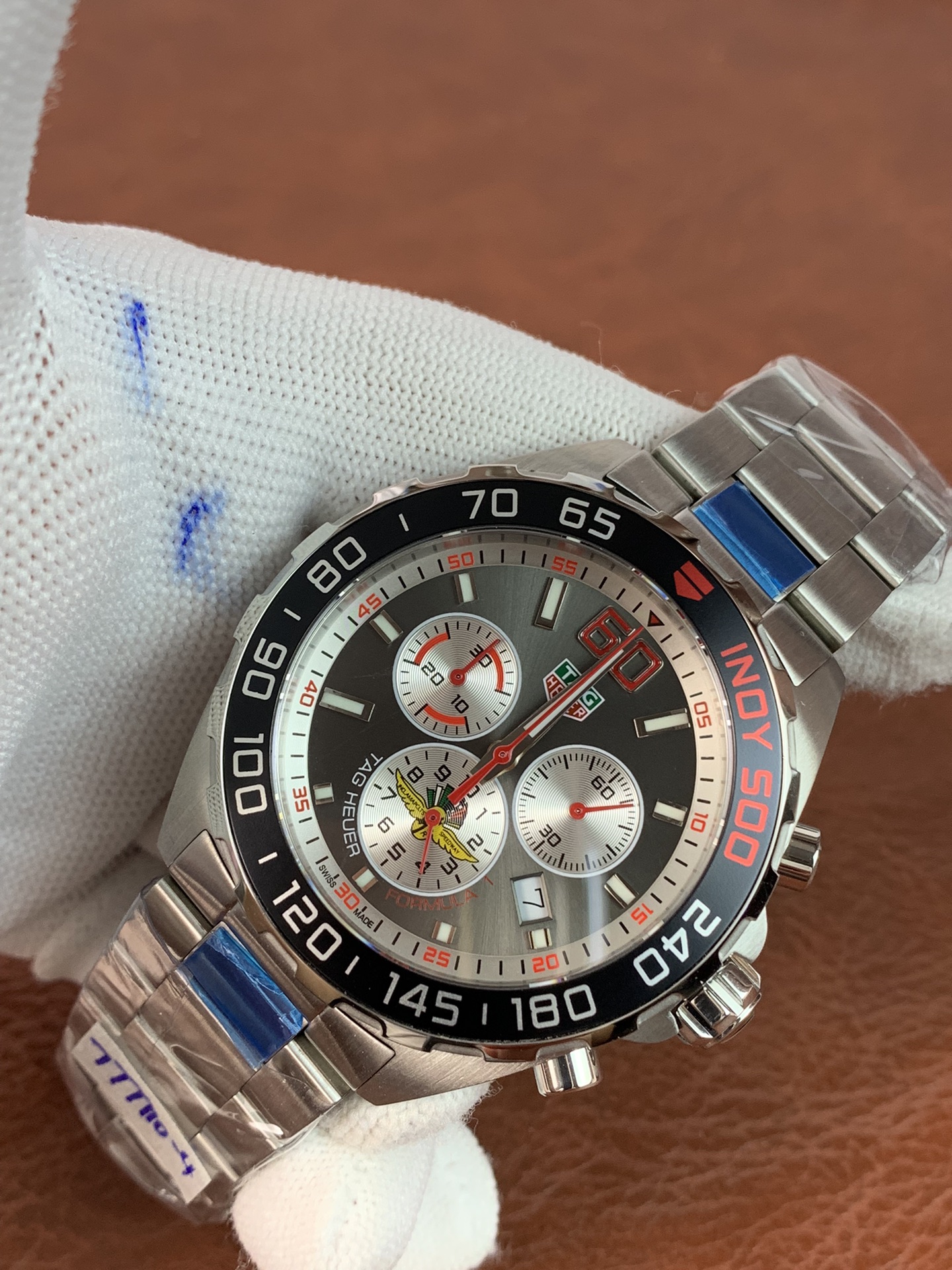 Tag Heuer Formula 1 Limited Edition Indy Mens Chronograph Watch CAZ101V.BA0842 - gallery